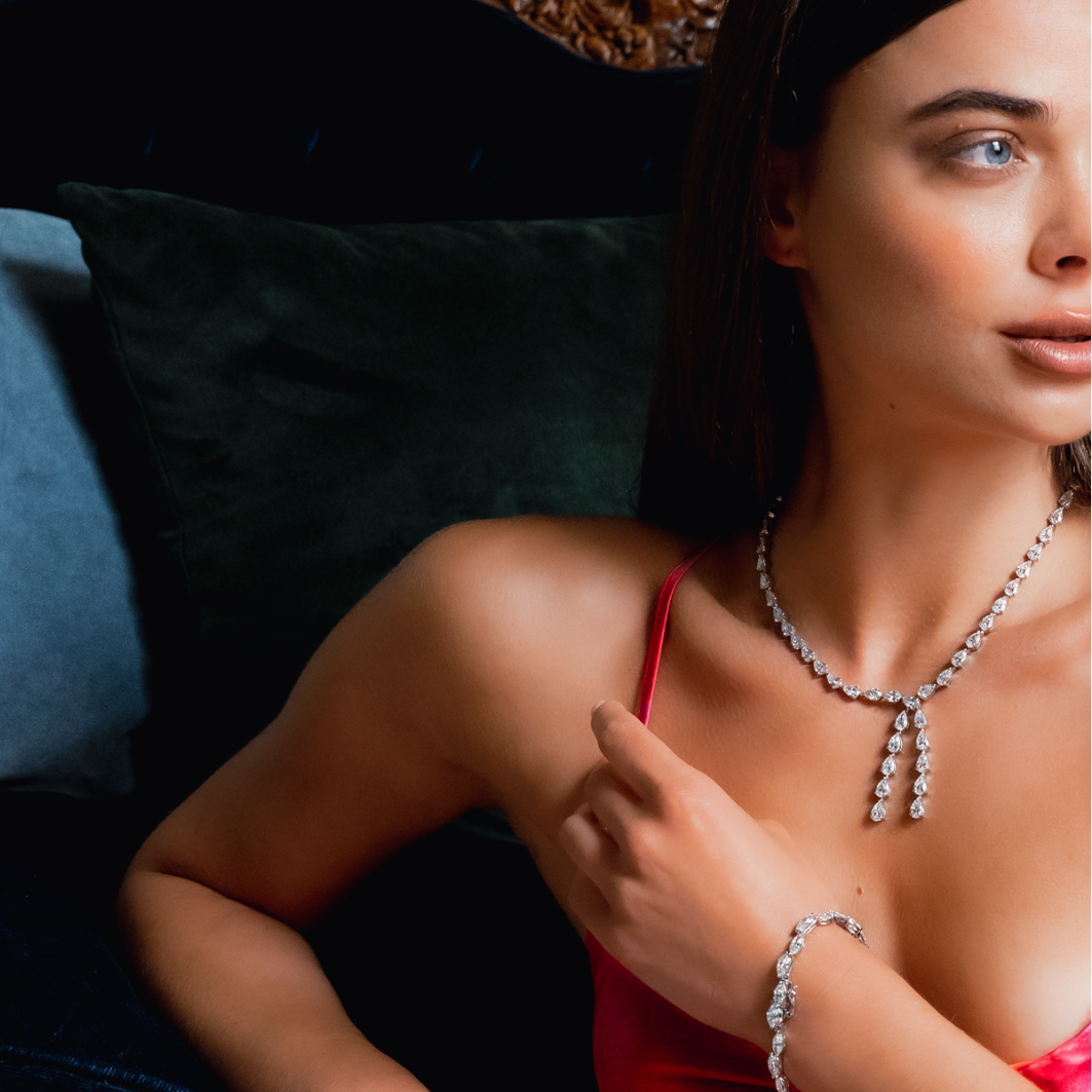 Hathaway Necklace